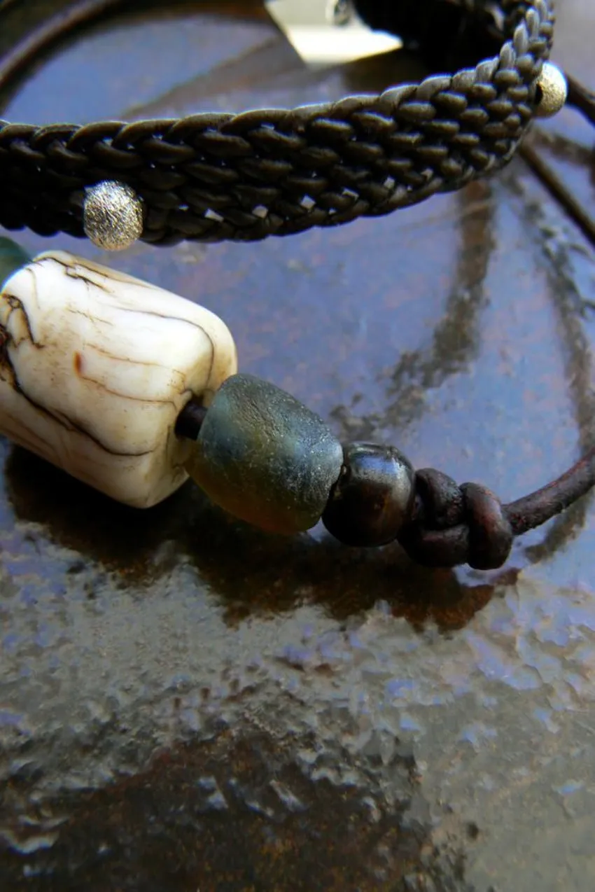 Naja Vintage Naga Conch Shell Leather & African Glass Beads Bracelet | SS1112