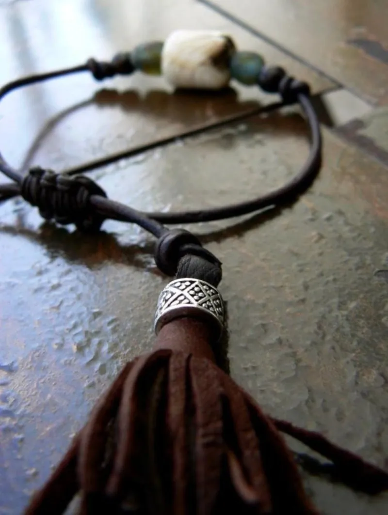 Naja Vintage Naga Conch Shell Leather & African Glass Beads Bracelet | SS1112